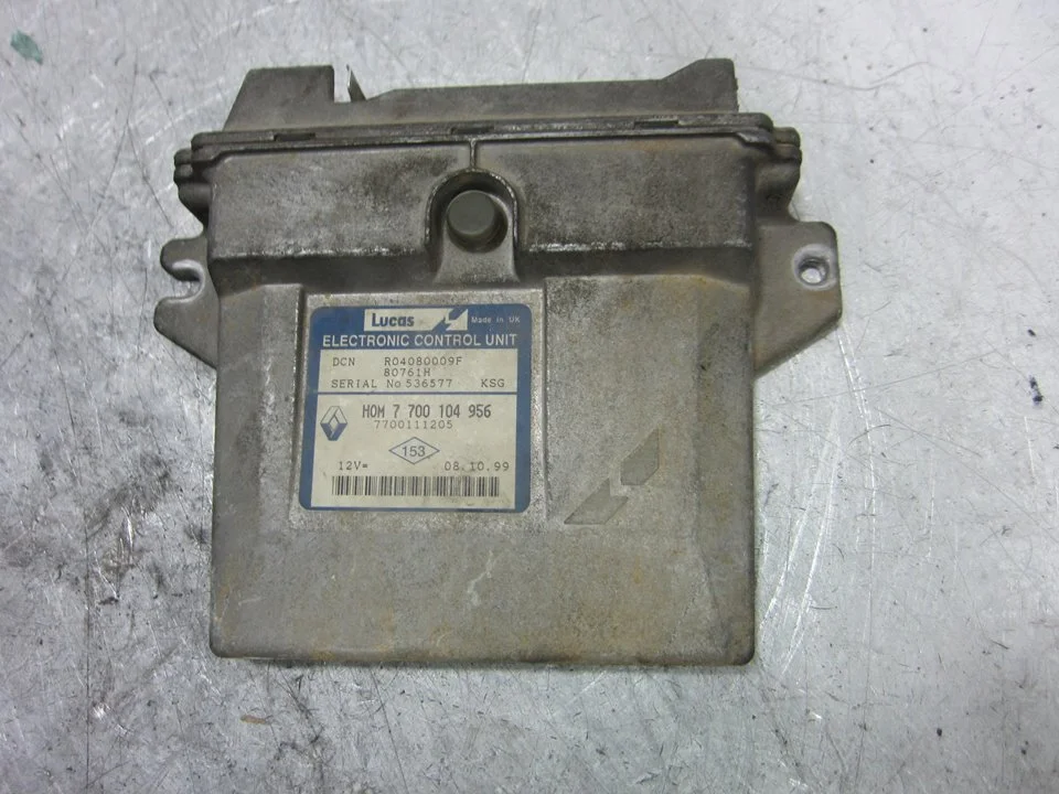 Foto de CENTRALITA MOTOR UCE RENAULT CLIO II FASE I (B/CB0) 1.9 Diesel (64 CV / 47 KW) referencia 7700111205