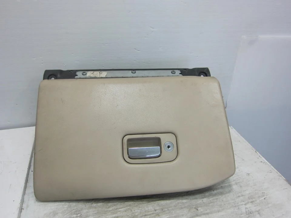Foto de GUANTERA JAGUAR S-TYPE (03.1999) 3.0 V6 24V CAT (238 CV / 175 KW) referencia 2R83F045F48