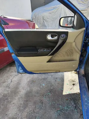 Foto de GUARNECIDO PUERTA DELANTERA IZQUIERDA RENAULT MEGANE II BERLINA 5P 1.5 dCi Diesel (101 CV / 74 KW)