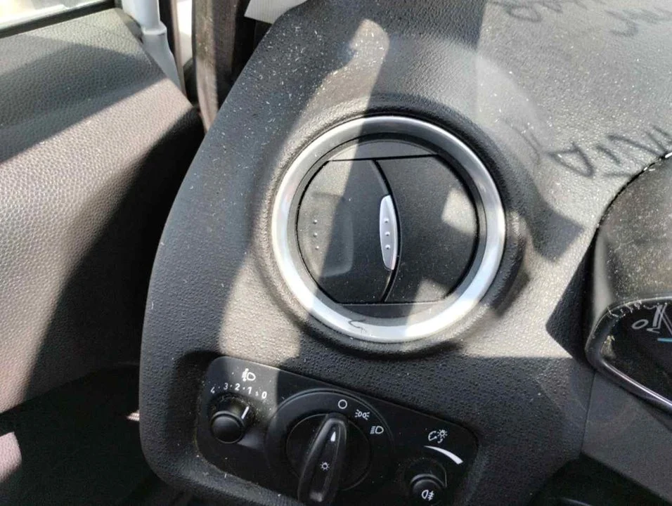 Foto de NO IDENTIFICADO FORD FIESTA (CNN) 1.5 TDCi CAT (75 CV / 55 KW)