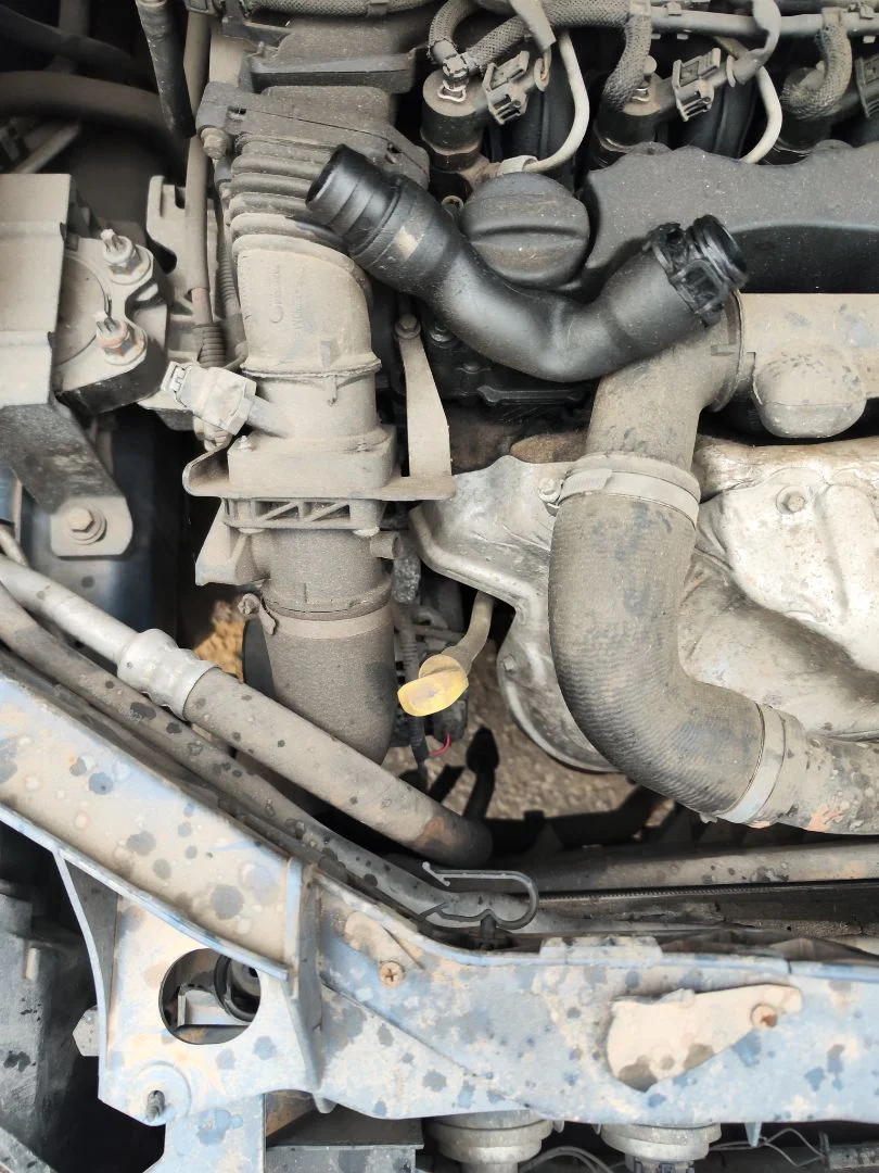 Foto de MANGUERAS INTERCOOLER FORD FOCUS C-MAX (CAP)(2003) 1.6 TDCi CAT (109 CV / 80 KW)