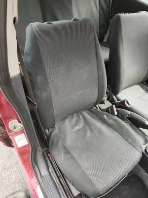 Foto de ASIENTO DELANTERO DERECHO OPEL CORSA C 1.2 16V CAT (Z 12 XEP / LB4) (80 CV / 59 KW) foto 2