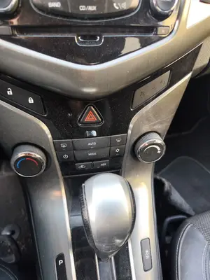 Foto de MANDO CALEFACCION / AIRE ACONDICIONADO CHEVROLET CRUZE 2.0 Diesel CAT (163 CV / 120 KW)