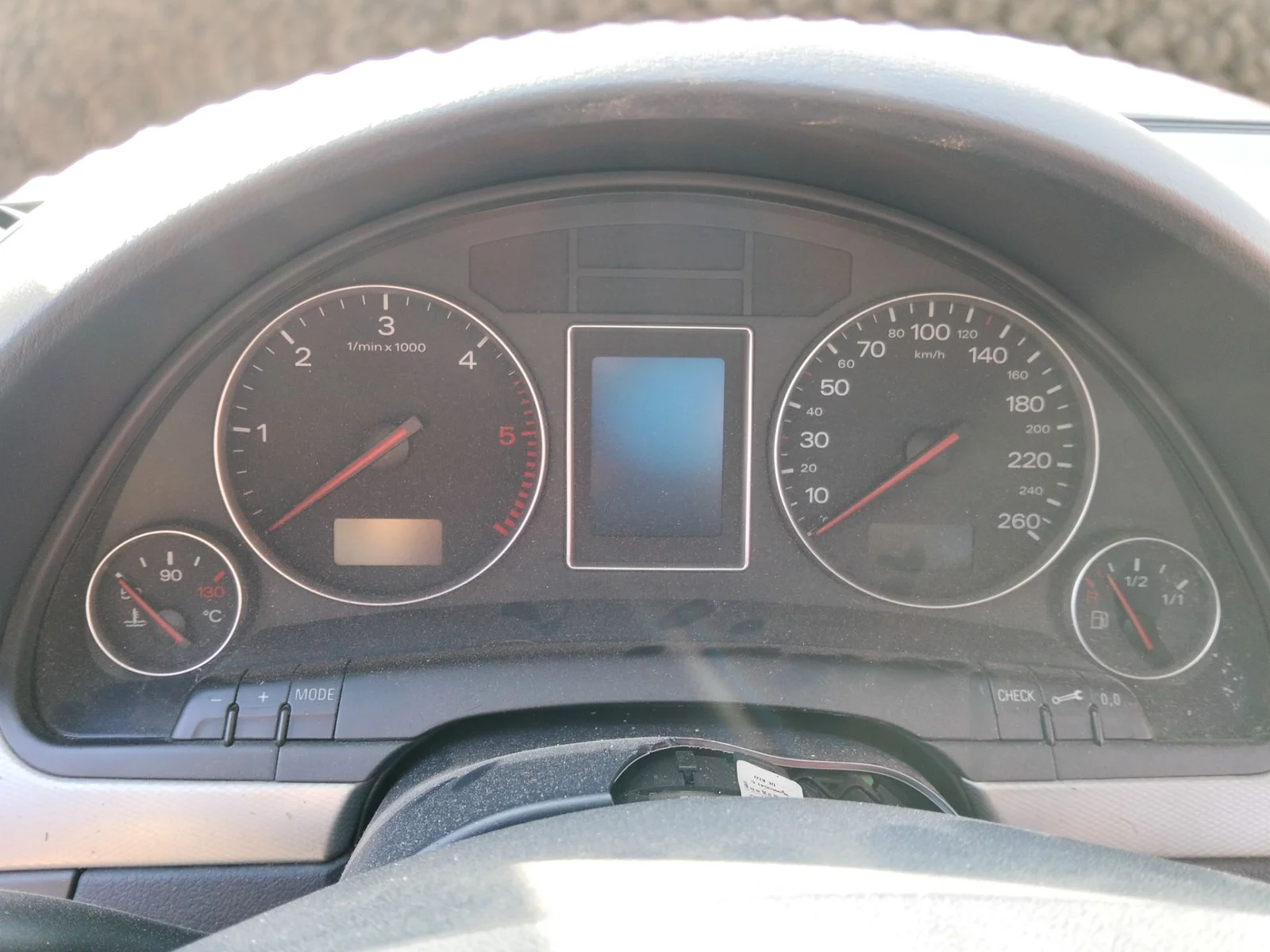 Foto de CUADRO INSTRUMENTOS AUDI A4 BERLINA (8E) 1.9 TDI (131 CV / 96 KW)