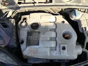 Foto de TAPA MOTOR AUDI A4 BERLINA (8E) 1.9 TDI (131 CV / 96 KW) referencia 038103954C