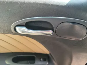 Foto de MANETA INTERIOR TRASERA IZQUIERDA ALFA ROMEO 156 SPORTWAGON 2.4 JTD CAT (175 CV / 129 KW) referencia 0156016997