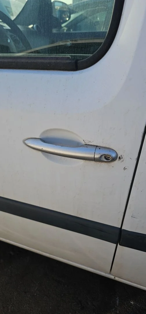 Foto de MANETA EXTERIOR DELANTERA IZQUIERDA RENAULT KANGOO II (F/KW0) 1.5 dCi Diesel FAP (90 CV / 66 KW) referencia 7701478188