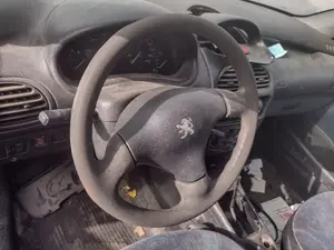 Foto de MANDO LUCES PEUGEOT 206 1.9 Diesel (69 CV / 51 KW) referencia 625377