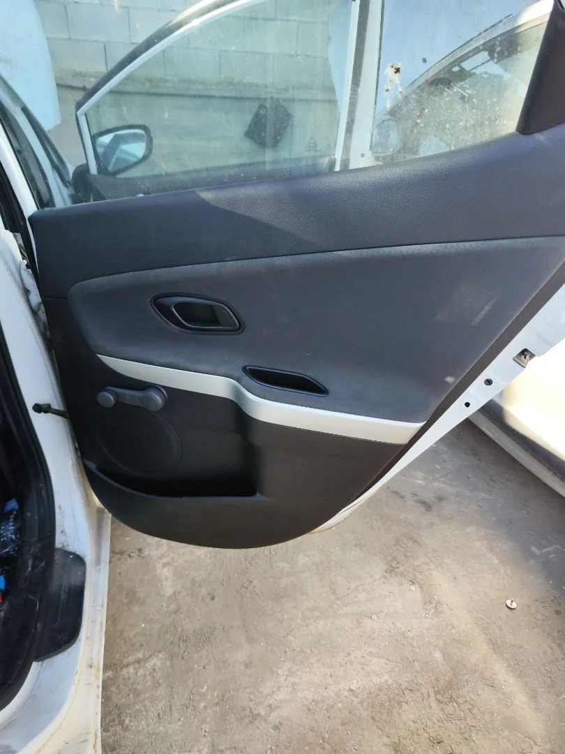 Foto de GUARNECIDO PUERTA TRASERA DERECHA KIA CEED (JD) 1.4 CAT (99 CV / 73 KW)