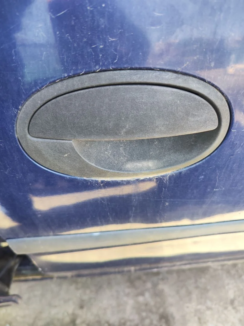 Foto de MANETA EXTERIOR DELANTERA DERECHA OPEL COMBO (CORSA C) 1.3 16V CDTI CAT (Z 13 DT / LN9) (69 CV / 51 KW) referencia 9201077