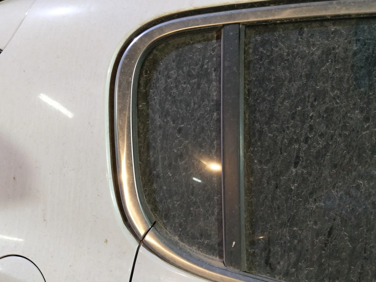 Foto de LUNA CUSTODIA TRASERA DERECHA PEUGEOT 308