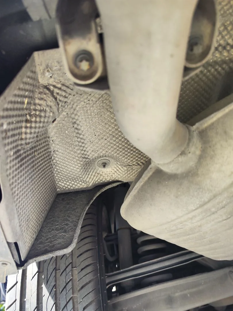 Foto de SILENCIADOR TRASERO BMW SERIE 3 BERLINA (E90) 2.0 16V Diesel (163 CV / 120 KW)
