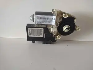 Foto de MOTOR ELEVALUNAS DELANTERO IZQUIERDO CITROEN C5 BERLINA referencia 9632531880 foto 3