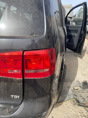 Foto de PILOTO TRASERO DERECHO VOLKSWAGEN TOURAN (1T3) 1.6 TDI DPF (105 CV / 77 KW) referencia 1T0945096R