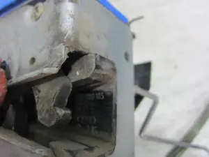 Foto de CERRADURA PUERTA TRASERA IZQUIERDA AUDI A3 (8L) 1.9 TDI (110 CV / 81 KW) referencia 400185 foto 5