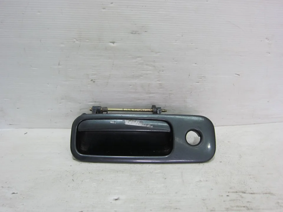 Foto de NO IDENTIFICADO VOLKSWAGEN POLO III BERLINA (6N2) 1.4 16V (75 CV / 55 KW) referencia 1J6827565A