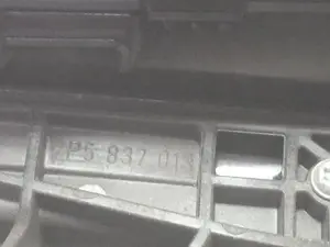 Foto de MANETA INTERIOR TRASERA IZQUIERDA PORSCHE CAYENNE (TIPO 92A) 4.8 V8 CAT (400 CV / 294 KW) referencia 7P5837019 foto 3