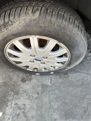 Foto de LLANTA FORD MONDEO BERLINA (GD) 1.8 Turbodiesel CAT (90 CV / 66 KW) referencia 1206628
