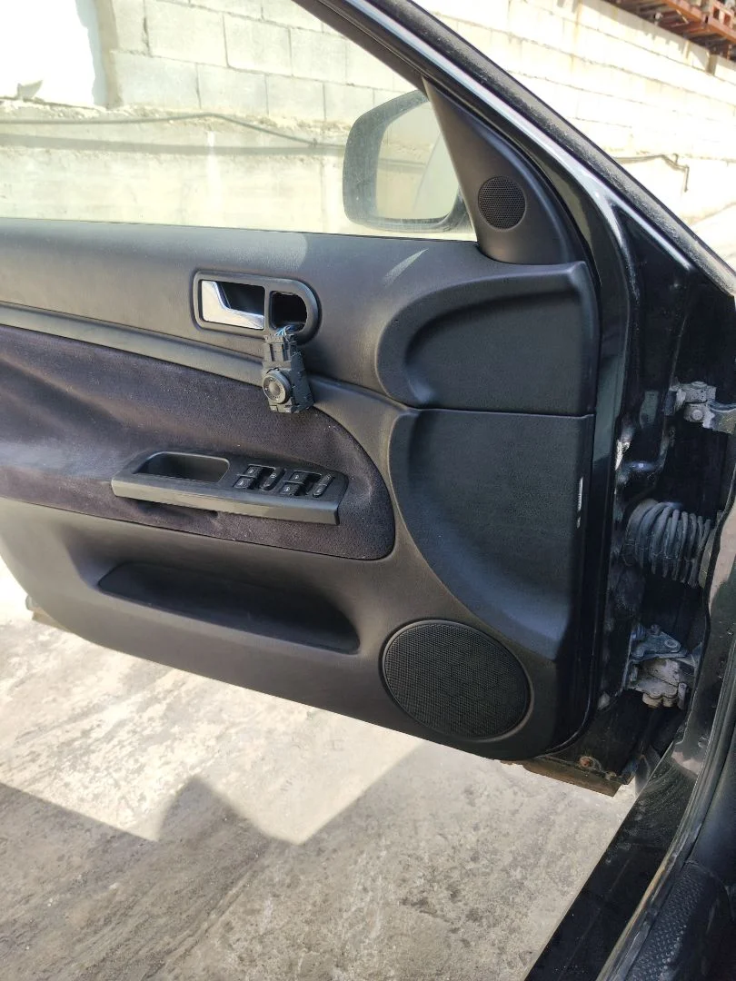 Foto de ELEVALUNAS DELANTERO IZQUIERDO VOLKSWAGEN PASSAT VARIANT (3B5) 1.9 TDI (110 CV / 81 KW) referencia 3B1837461