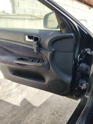 Foto de ELEVALUNAS DELANTERO IZQUIERDO VOLKSWAGEN PASSAT VARIANT (3B5) 1.9 TDI (110 CV / 81 KW) referencia 3B1837461