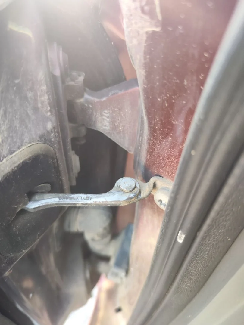 Foto de RETENEDOR PUERTA RENAULT LAGUNA (B56) 2.0 (113 CV / 83 KW)