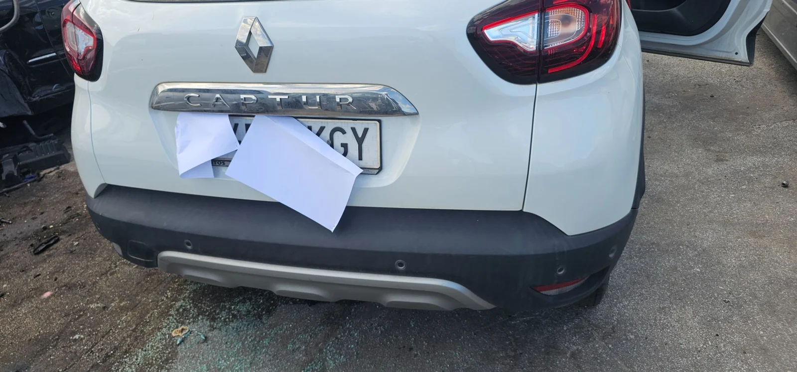 Foto de PANEL TRASERO RENAULT CAPTUR I 1.5 dCi Diesel FAP (110 CV / 81 KW)