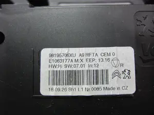 Foto de MANDO CALEFACCION / AIRE ACONDICIONADO PEUGEOT 208 1.2 12V e-VTi / PureTech (81 CV / 60 KW) referencia 98195706XU foto 4