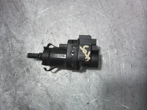 Foto de INTERRUPTOR FORD FOCUS C-MAX (CAP)(2003) 1.8 TDCi Turbodiesel CAT (116 CV / 85 KW) referencia 3M5T13480AB foto 4