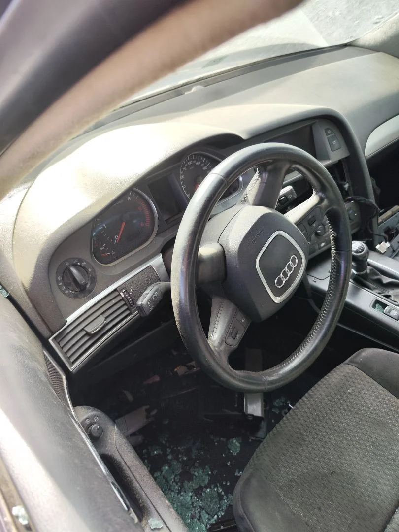 Foto de SALPICADERO AUDI A6 BERLINA (4F2) 2.0 TDI (140 CV / 103 KW) referencia 4F1857041R FKZ