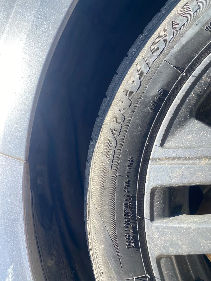 Foto de PASO RUEDA TRASERO DERECHO PEUGEOT 208 (P2) 1.2 PureTech (74 CV / 55 KW)