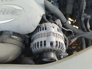 Foto de ALTERNADOR GENERAL MOTORS CHEVROLET TAHOE 5.3 V8 CAT (273 CV / 201 KW)