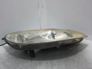 Foto de FARO DERECHO PEUGEOT 407 2.0 16V HDi FAP CAT (RHR / DW10BTED4) (136 CV / 100 KW) referencia 9660235980 foto 3