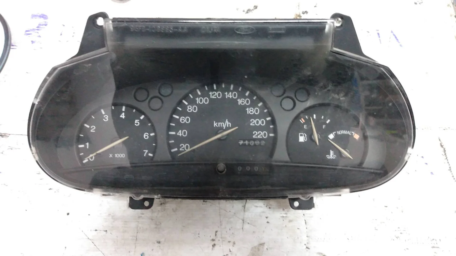 Foto de CUADRO INSTRUMENTOS FORD ESCORT BERL./TURNIER 1.6 16V CAT (90 CV / 66 KW) referencia 431042D