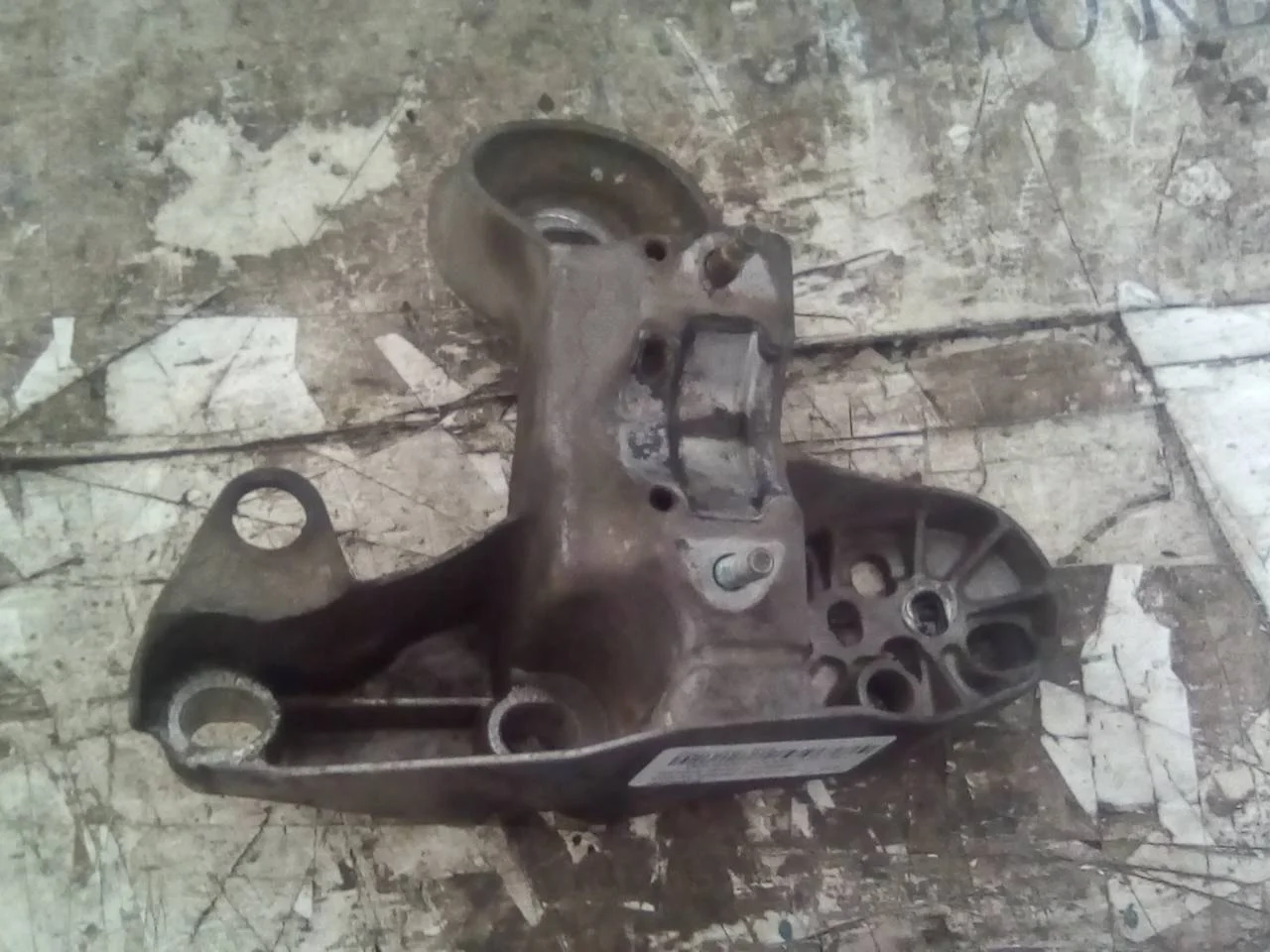 Foto de SOPORTE MOTOR IZQUIERDO AUDI A6 BERLINA (4B2) referencia 4B0199351B
