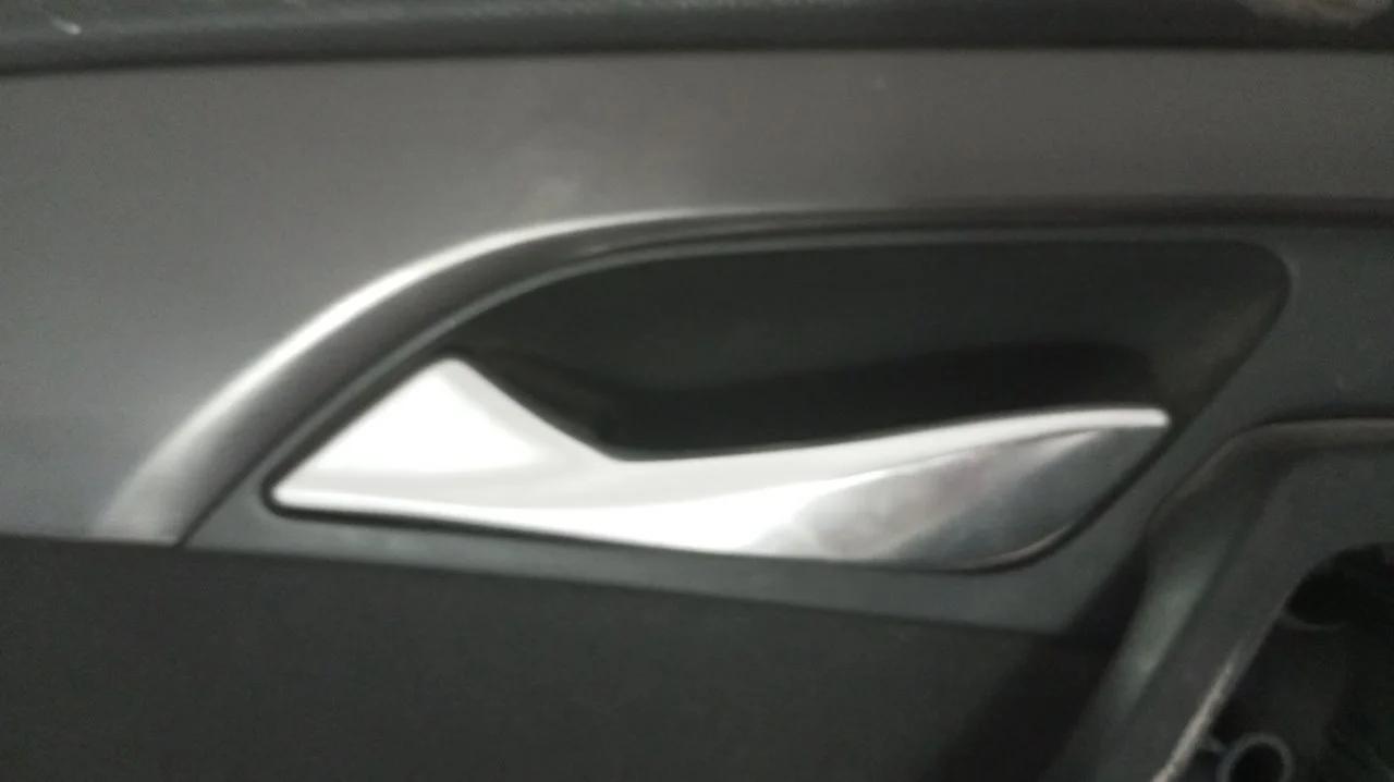 Foto de MANETA INTERIOR TRASERA IZQUIERDA HYUNDAI I40 CW (VF) 1.7 CRDi CAT (141 CV / 104 KW) referencia 25111-72802