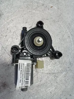 Foto de MOTOR ELEVALUNAS DELANTERO DERECHO PORSCHE MACAN (95BA) referencia 5Q0959802C foto 3