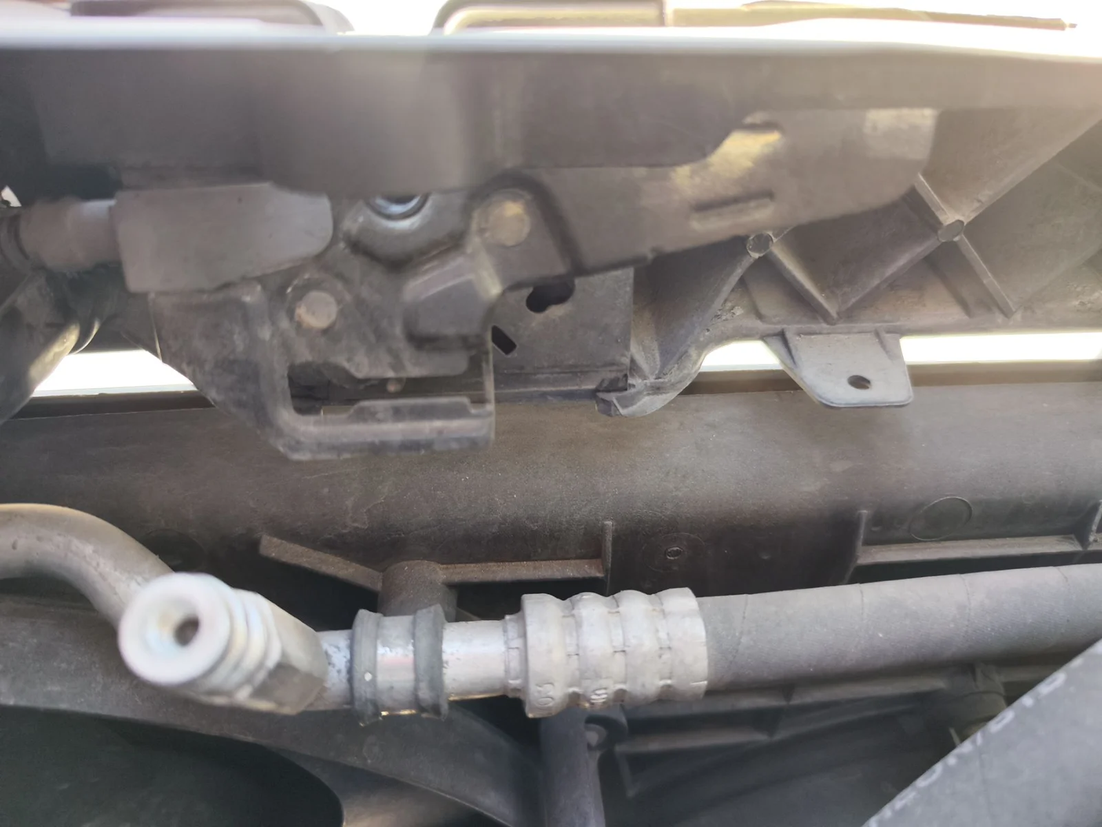 Foto de CERRADURA CAPO SEAT IBIZA (6L1) 1.9 TDI (101 CV / 74 KW)