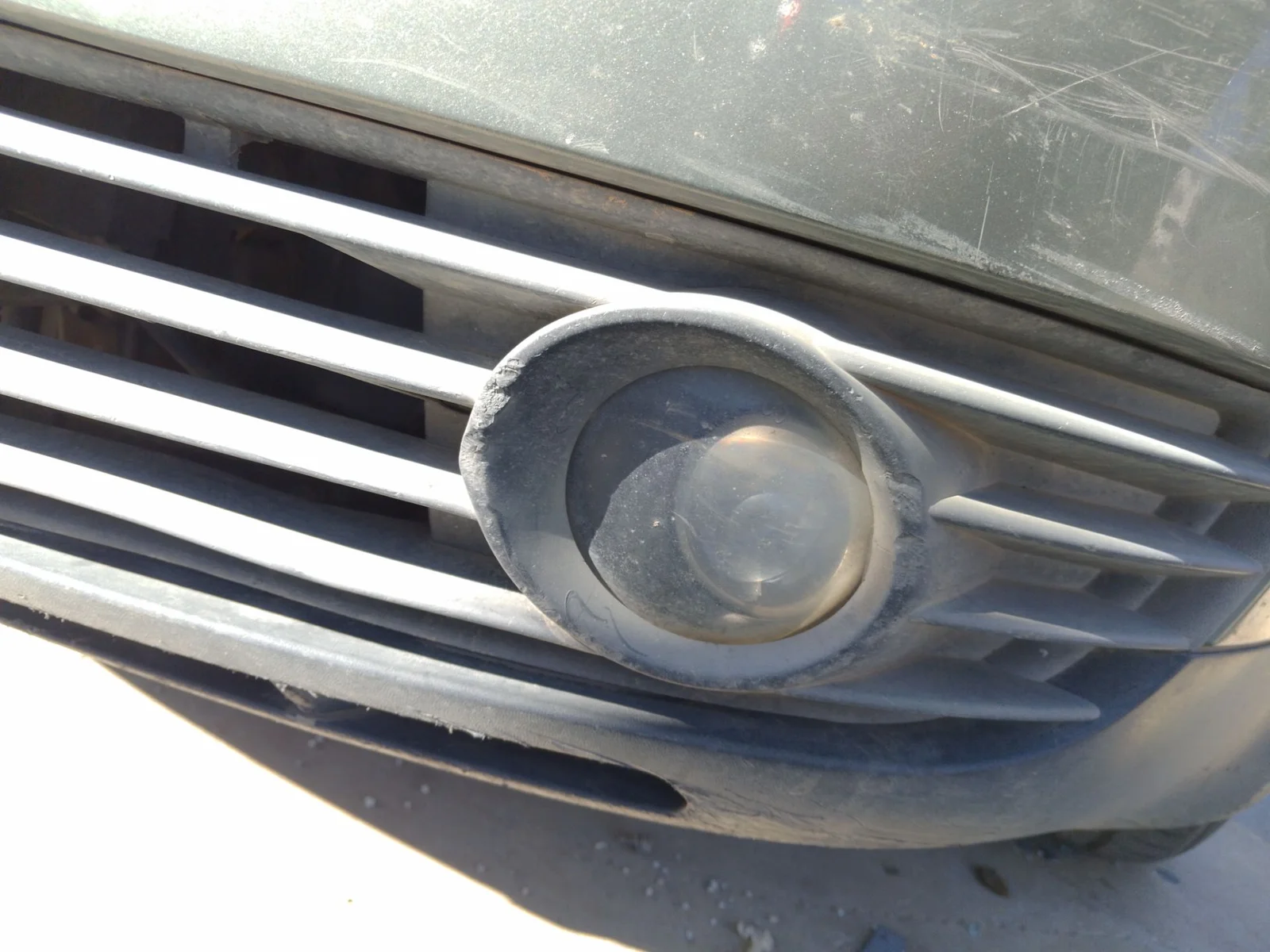 Foto de FARO ANTINIEBLA IZQUIERDO VOLKSWAGEN PASSAT BERLINA (3B3) 1.9 TDI (131 CV / 96 KW) referencia 3B7941699A