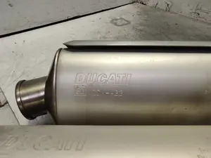 Foto de TUBO ESCAPE COMPLETO DUCATI MONSTER 696 696 cm3 - 58.8 kW (80 CV / 59 KW) referencia ZDM-A33 foto 5