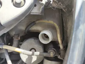 Foto de DEPOSITO EXPANSION RENAULT SCENIC II (JM) 1.5 dCi Diesel (106 CV / 78 KW)