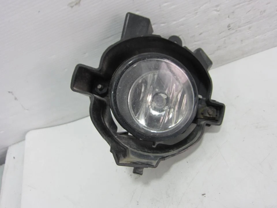 Foto de FARO ANTINIEBLA IZQUIERDO NISSAN QASHQAI (J10) 2.0 dCi Turbodiesel CAT (150 CV / 110 KW) referencia 89206411