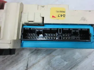 Foto de CAJA RELES / FUSIBLES CHRYSLER STRATUS JX CABRIO 2.5 CAT (163 CV / 120 KW) referencia P4671227 foto 7