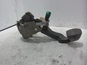 Foto de PEDAL EMBRAGUE CITROEN C4 CACTUS 1.2 12V VTi (82 CV / 60 KW) referencia 9653940880 foto 2
