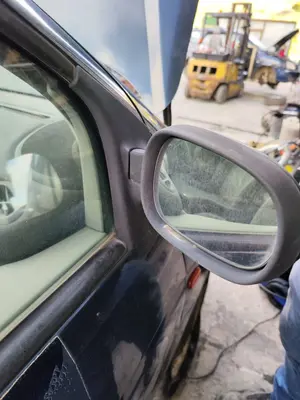Foto de RETROVISOR DERECHO RENAULT SCENIC I (JA...) 1.9 dCi Diesel CAT (102 CV / 75 KW) referencia 7700431543 foto 2