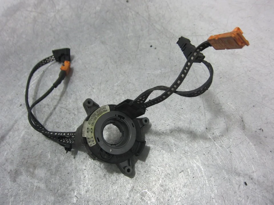 Foto de ANILLO AIRBAG CITROEN XANTIA BERLINA 2.0 HDi (109 CV / 80 KW) referencia 9635682680