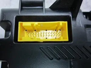 Foto de NO IDENTIFICADO PEUGEOT 406 BERLINA (S1/S2) 3.0 V6 24V CAT (190 CV / 140 KW) referencia 96303375 foto 3