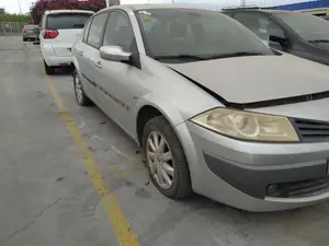 Foto de REFUERZO PARAGOLPES DELANTERO RENAULT MEGANE II CLASSIC BERLINA 1.6 16V (112 CV / 82 KW)