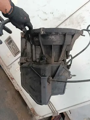 Foto de CAJA CAMBIOS FORD FIESTA (CBK) referencia 5S6R7002NB foto 4