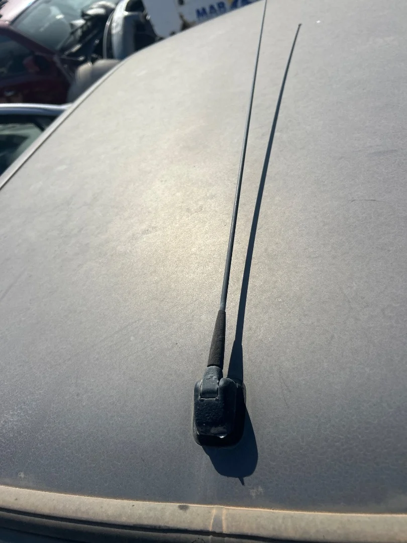 Foto de ANTENA PEUGEOT 309 1.6 (88 CV / 65 KW)