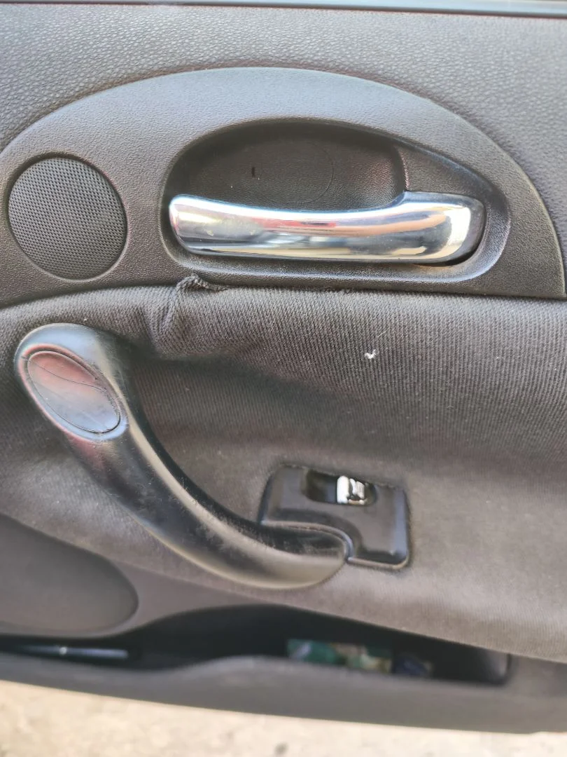 Foto de MANETA INTERIOR DELANTERA DERECHA ALFA ROMEO 147 (190) 1.9 JTD CAT (110 CV / 81 KW)